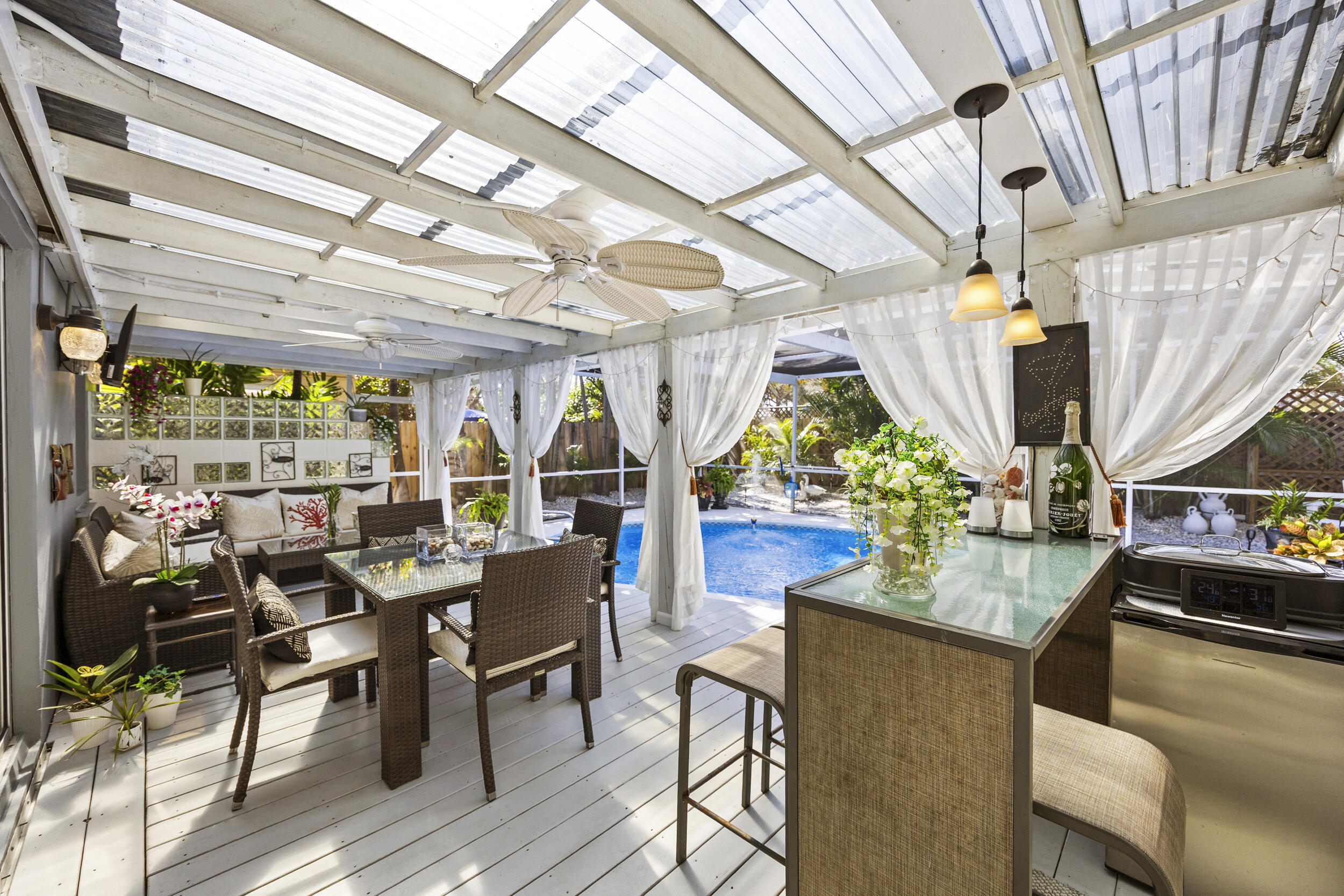 NORTH LAKE WORTH - Residential