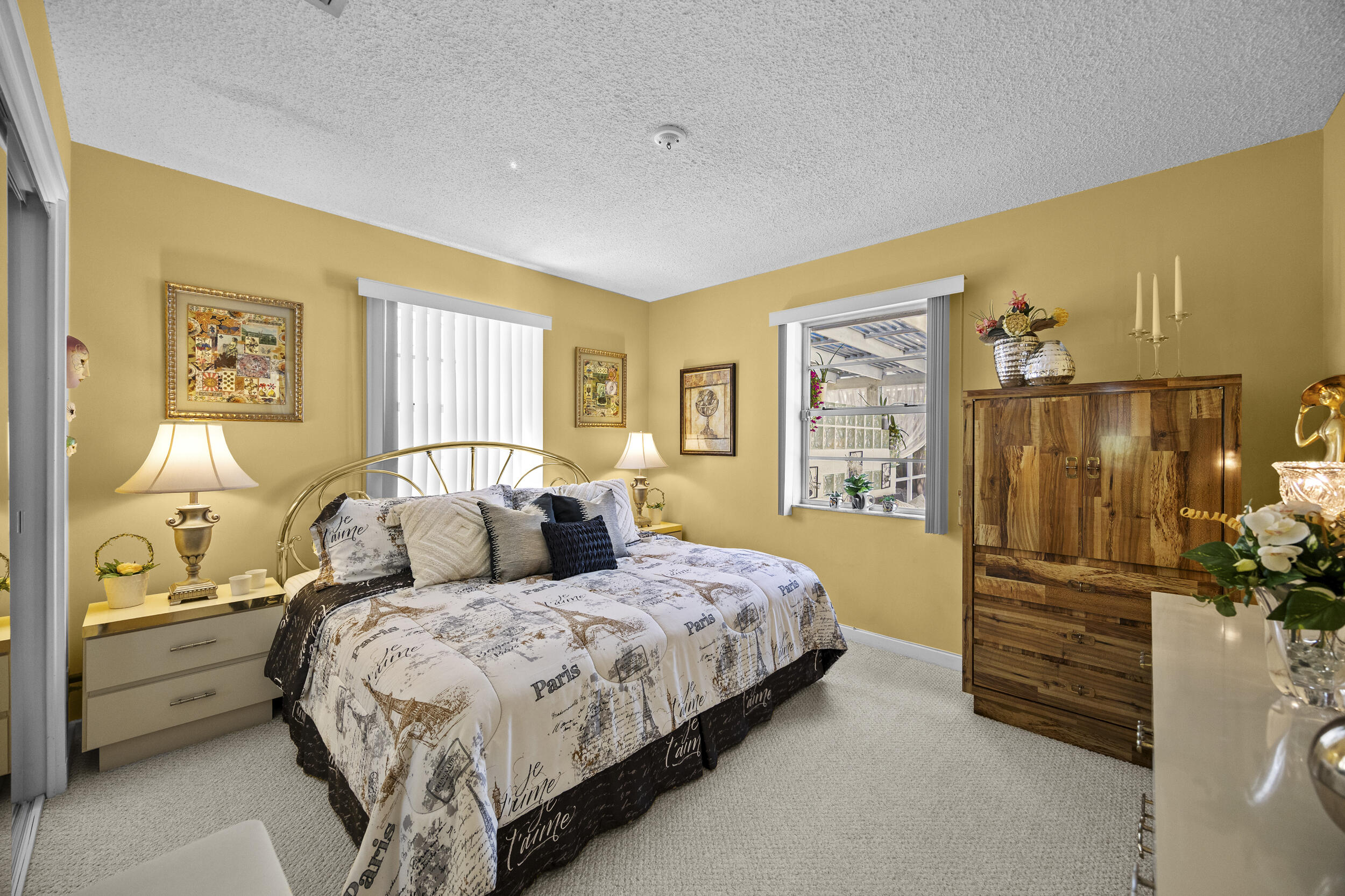 NORTH LAKE WORTH - Residential