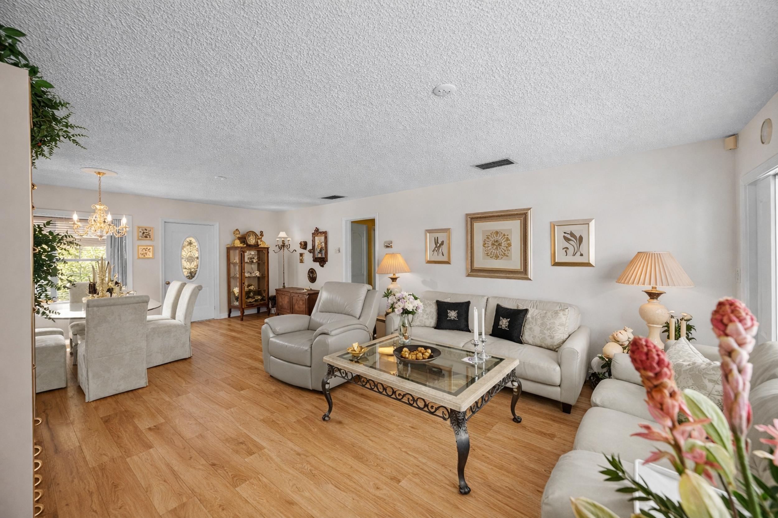 NORTH LAKE WORTH - Residential