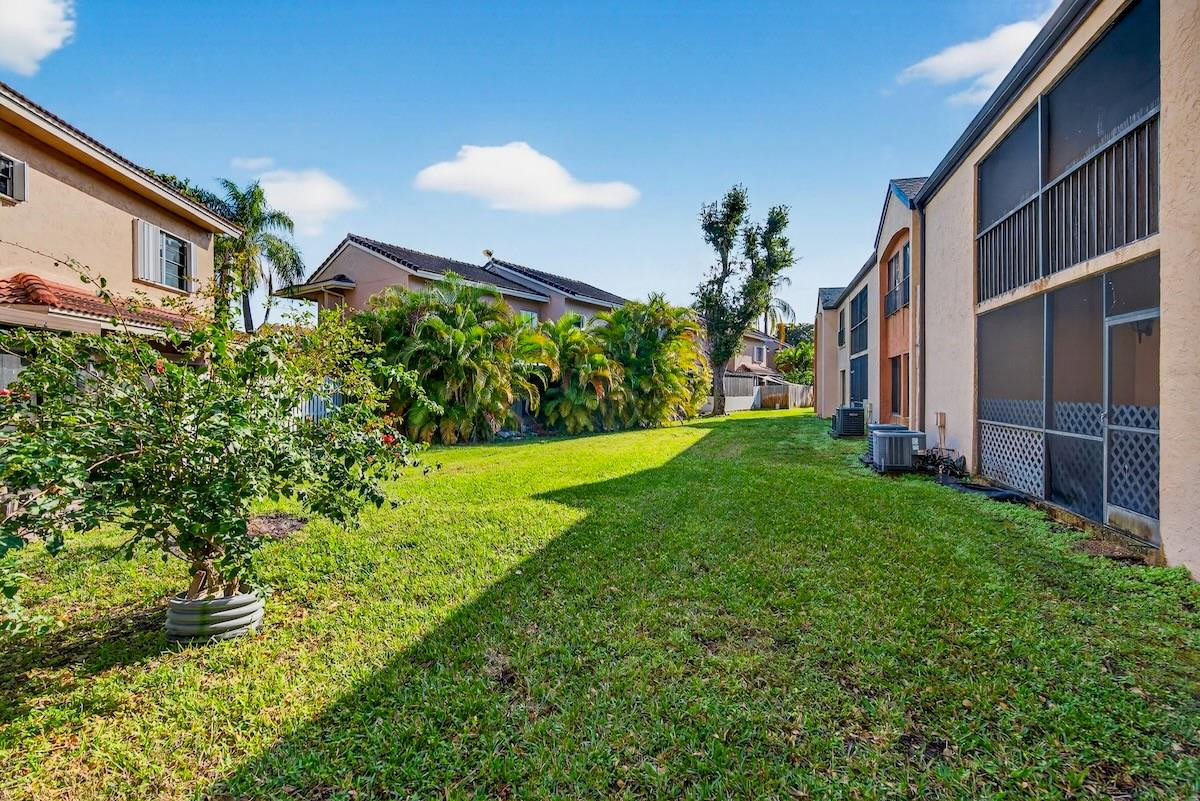 8225 NW 191st Street 1-G