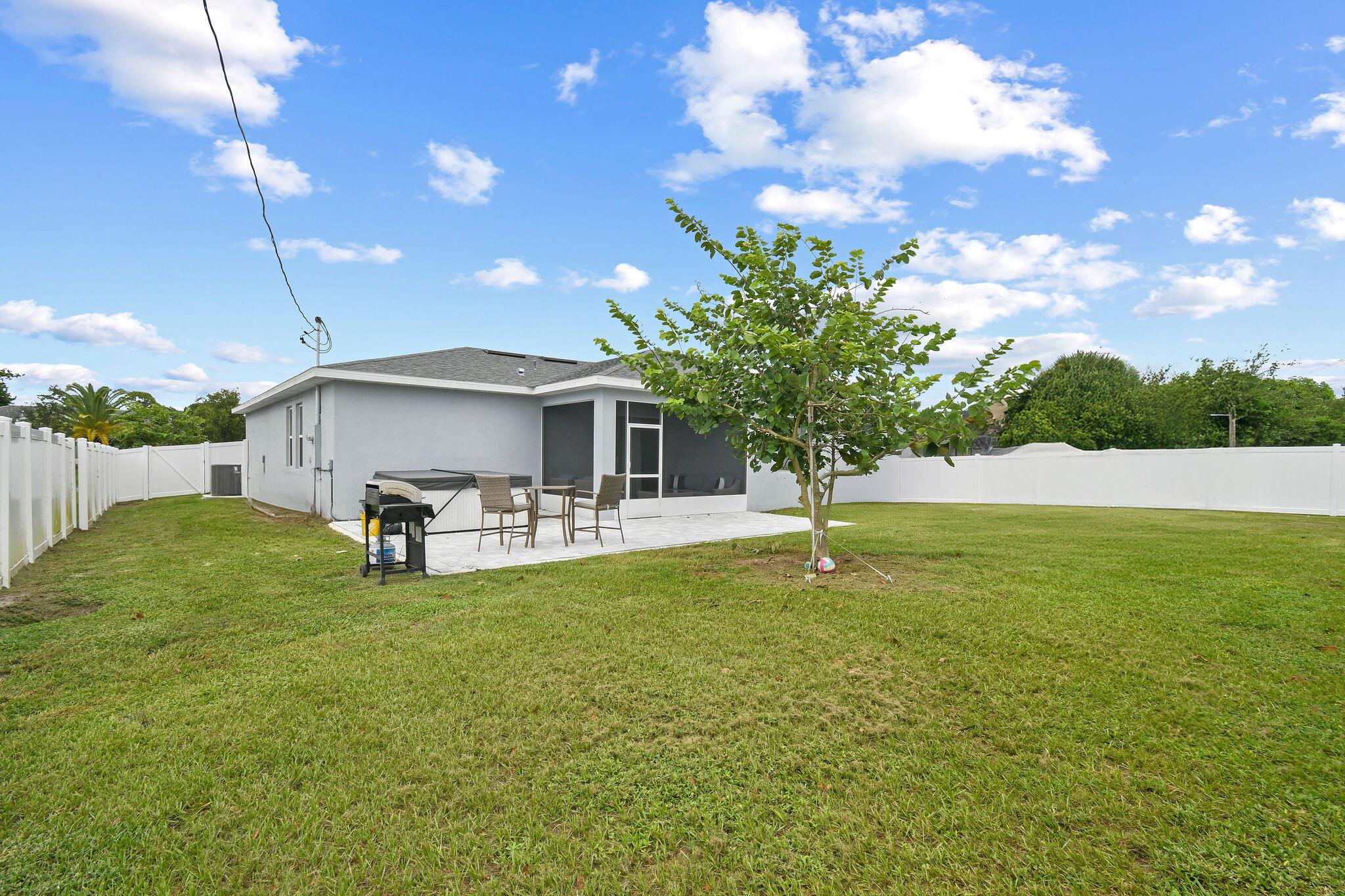 PORT ST LUCIE SECTION 11 - Residential