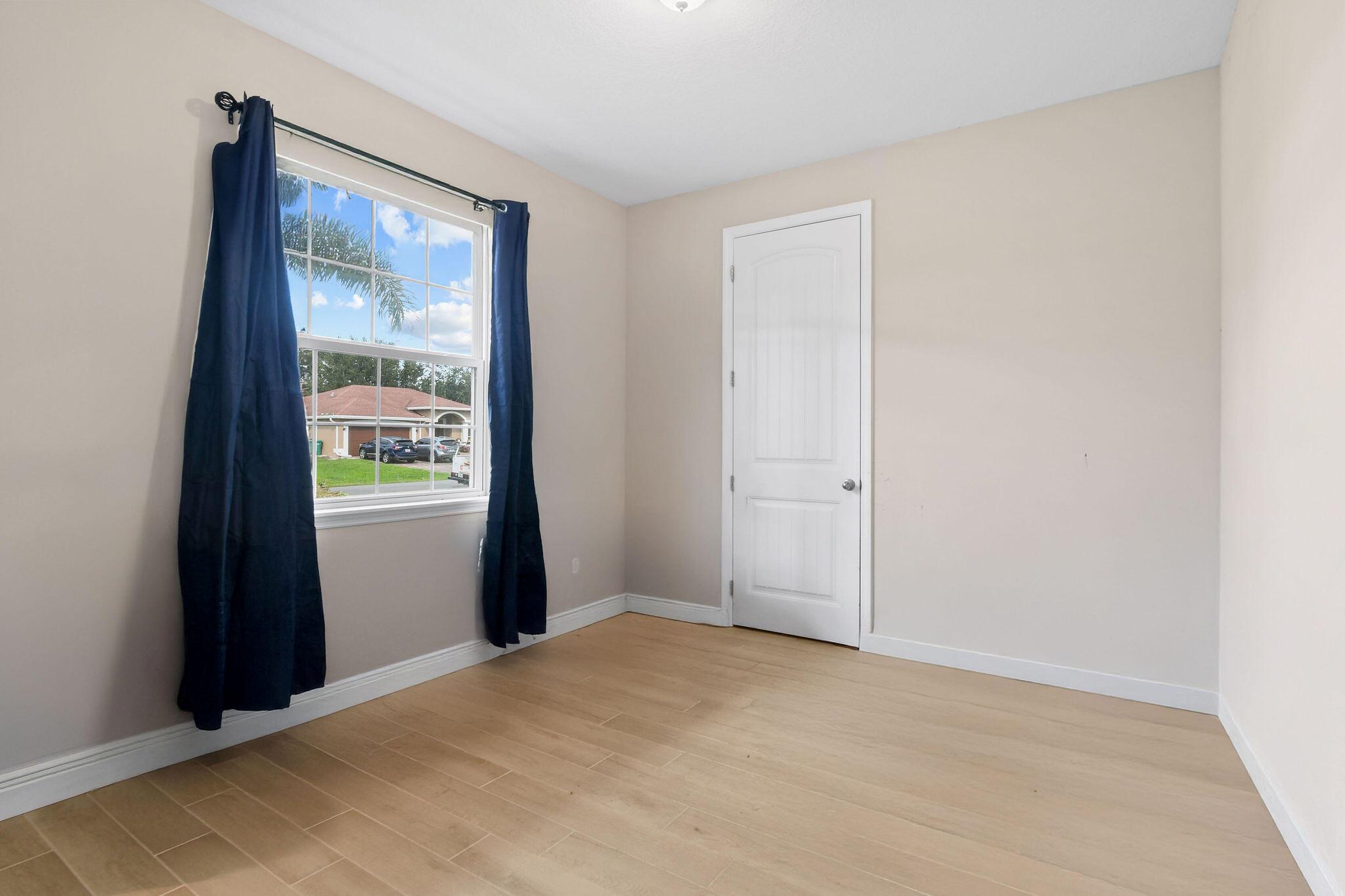 PORT ST LUCIE SECTION 11 - Residential