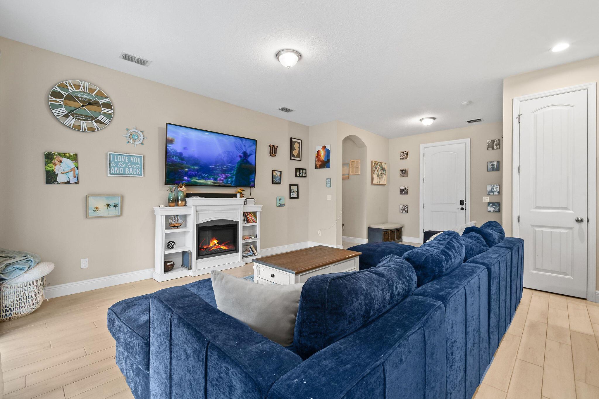 PORT ST LUCIE SECTION 11 - Residential