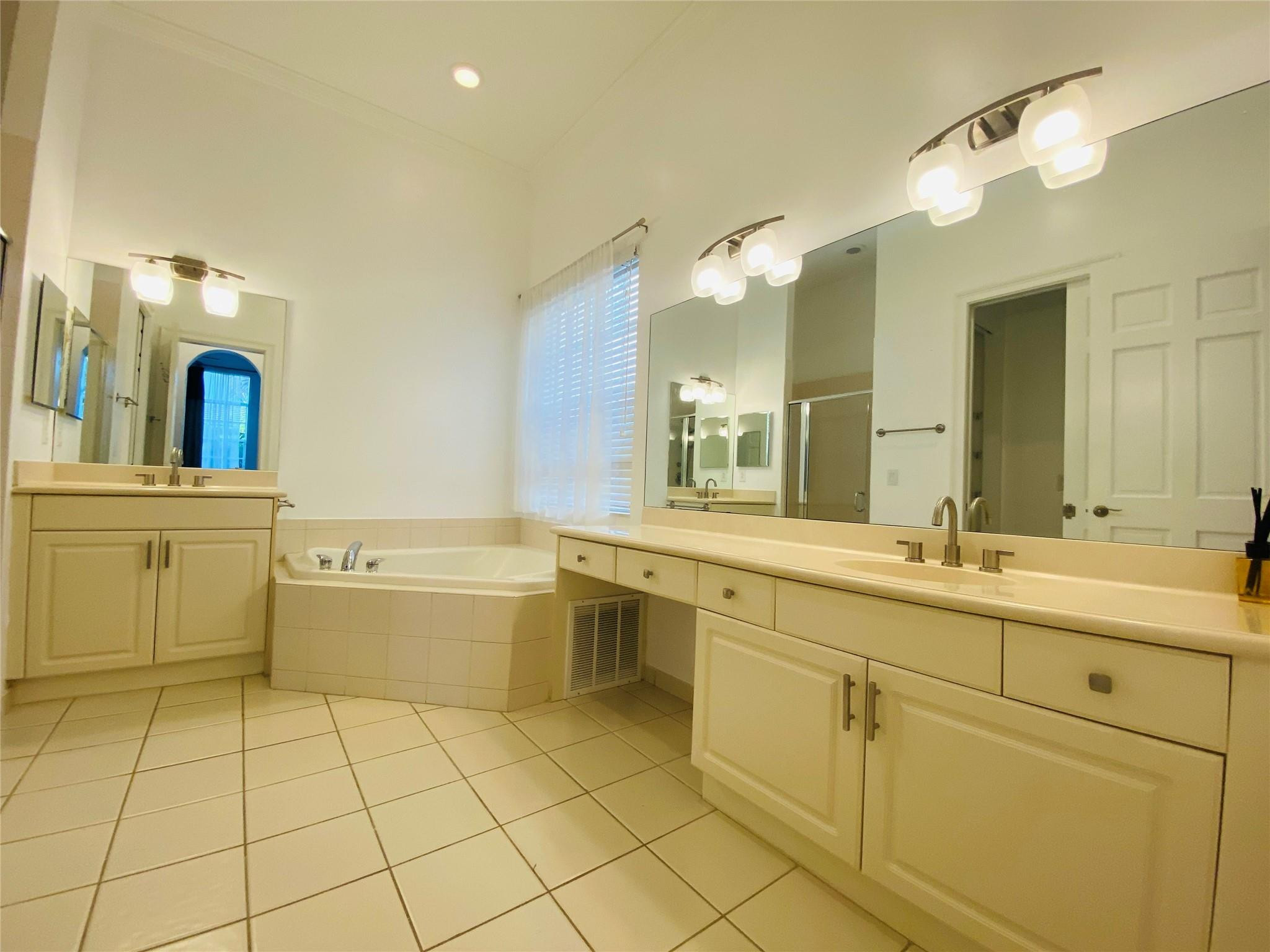 HERON BAY NORTHEAST - Residential Lease