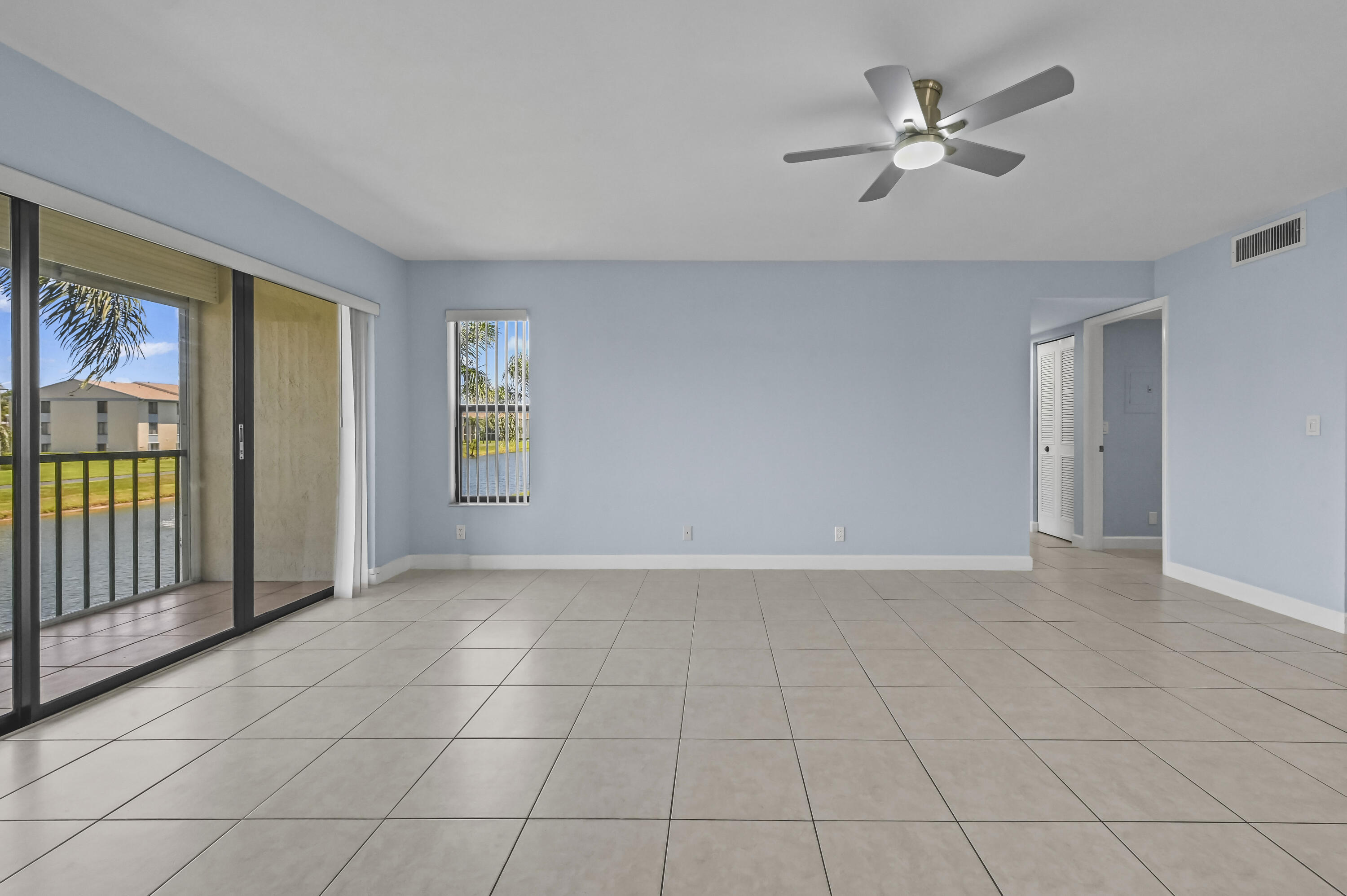 1103 Green Pine Boulevard #C2