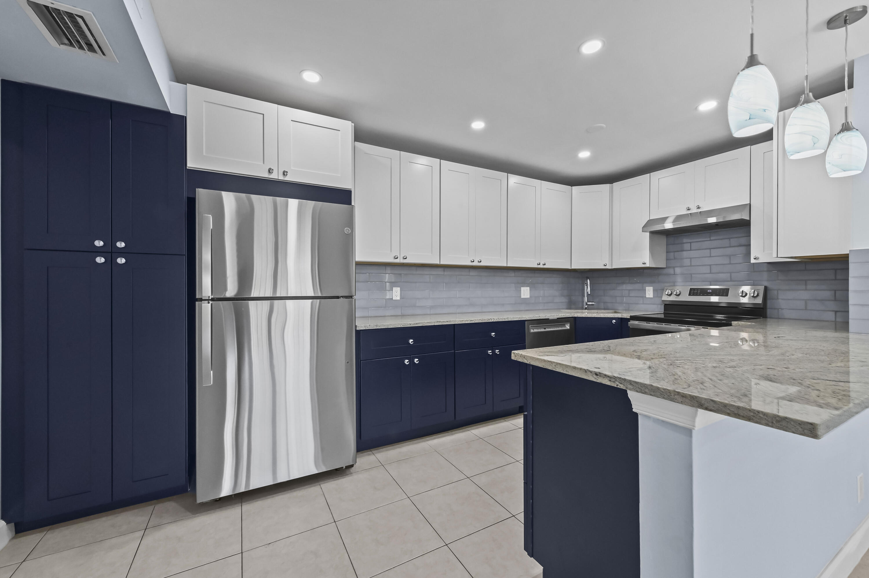 1103 Green Pine Boulevard #C2