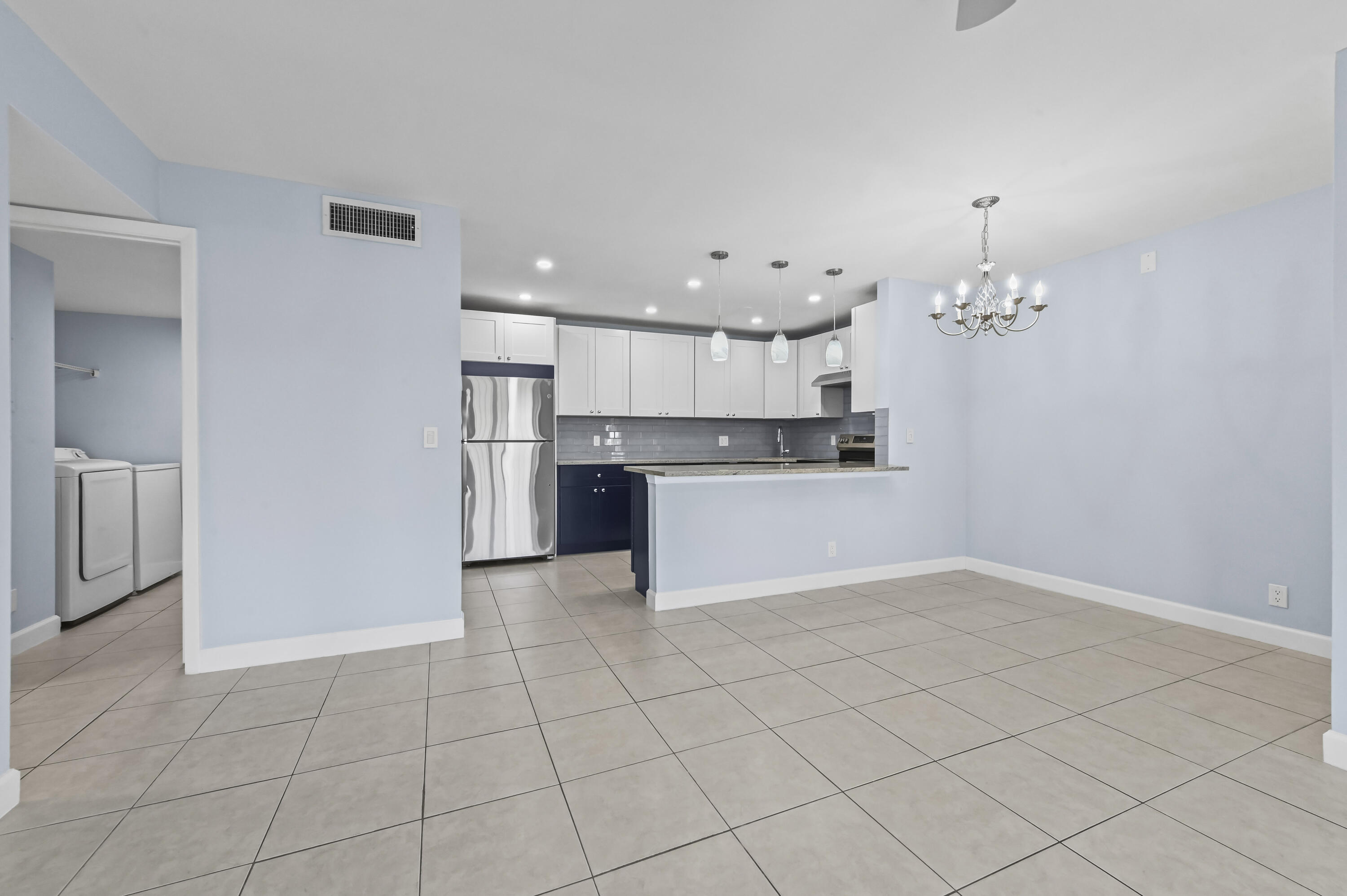 PALM CLUB VILLAGE II CONDO - Residential