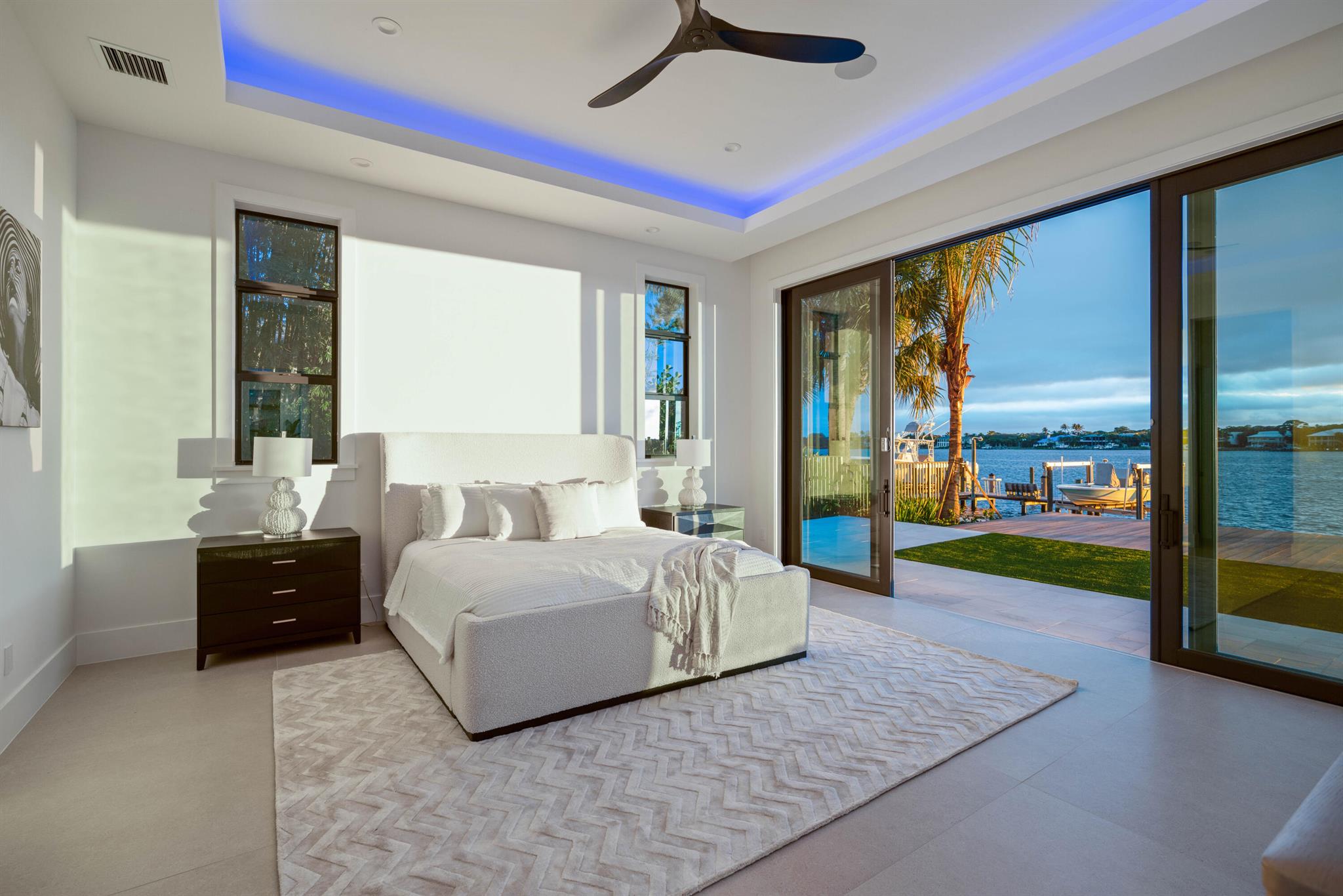 Lake Shores Lantana - Residential