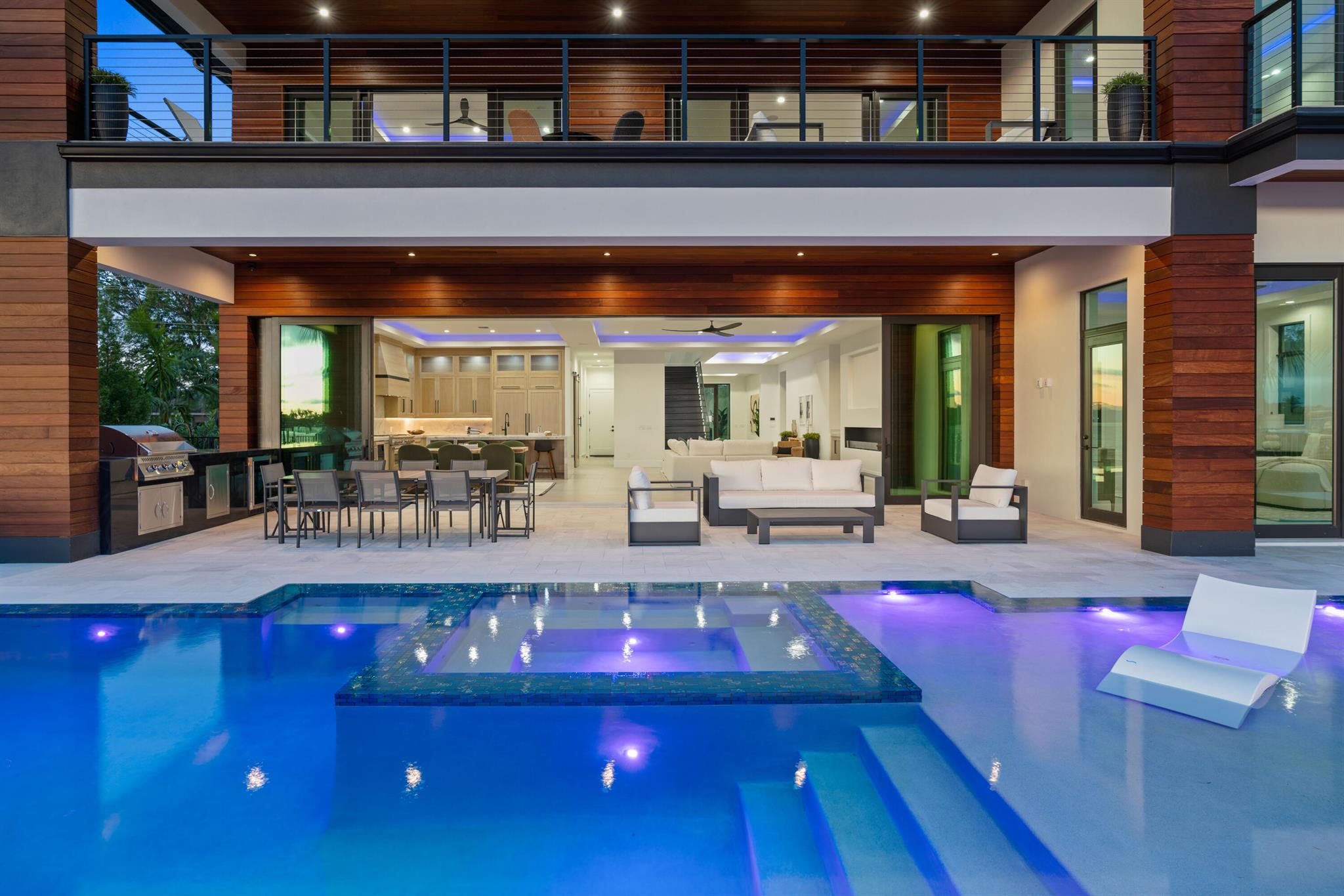 Lake Shores Lantana - Residential