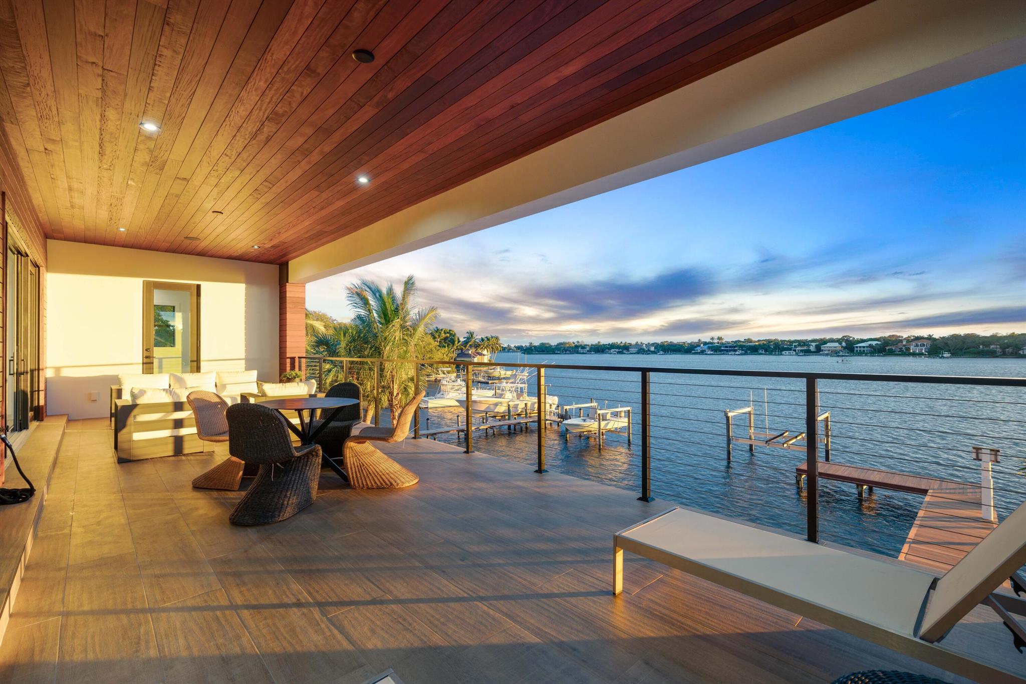 Lake Shores Lantana - Residential