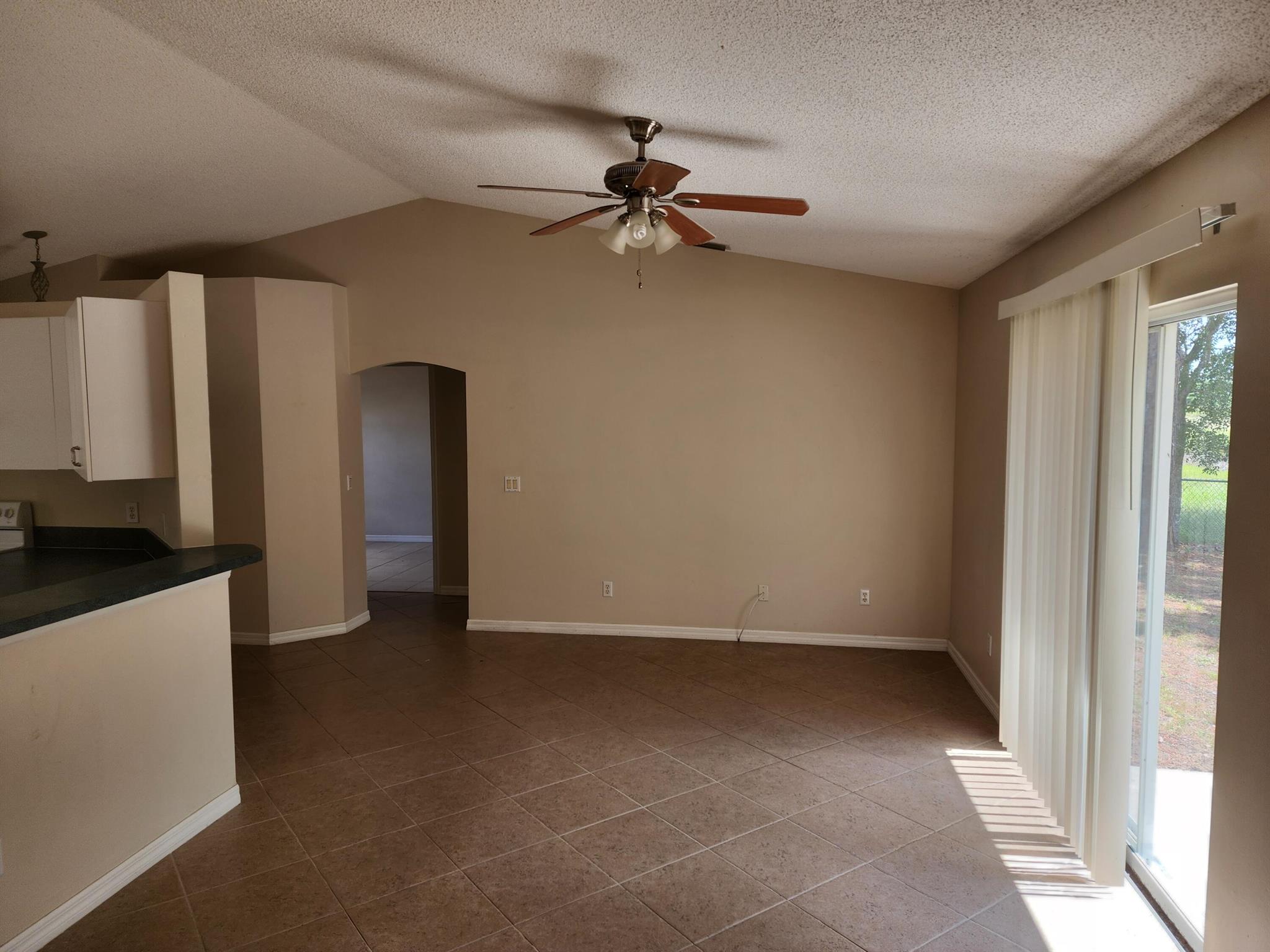 PORT ST LUCIE SECTION 33 - Residential