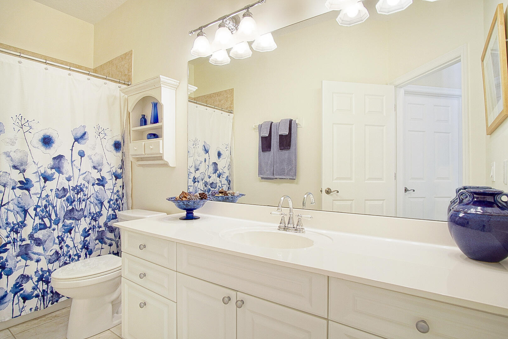 RIVERWALK AT SANDS, A CONDOMINIUM - Residential Lease