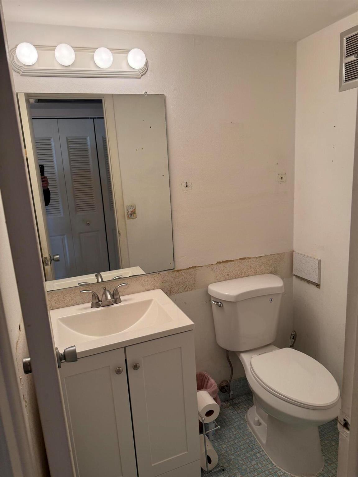 CAMBRIDGE CONDO - Residential