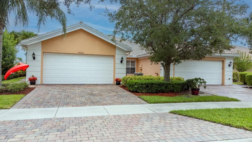 Photo of 10422 SW Stratton Drive Dr, Port St Lucie, FL 34987 (MLS # R10820212)