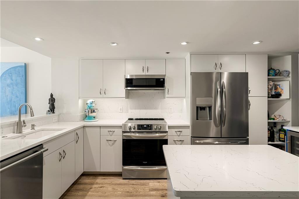 Aquanique Ocean Club - Residential