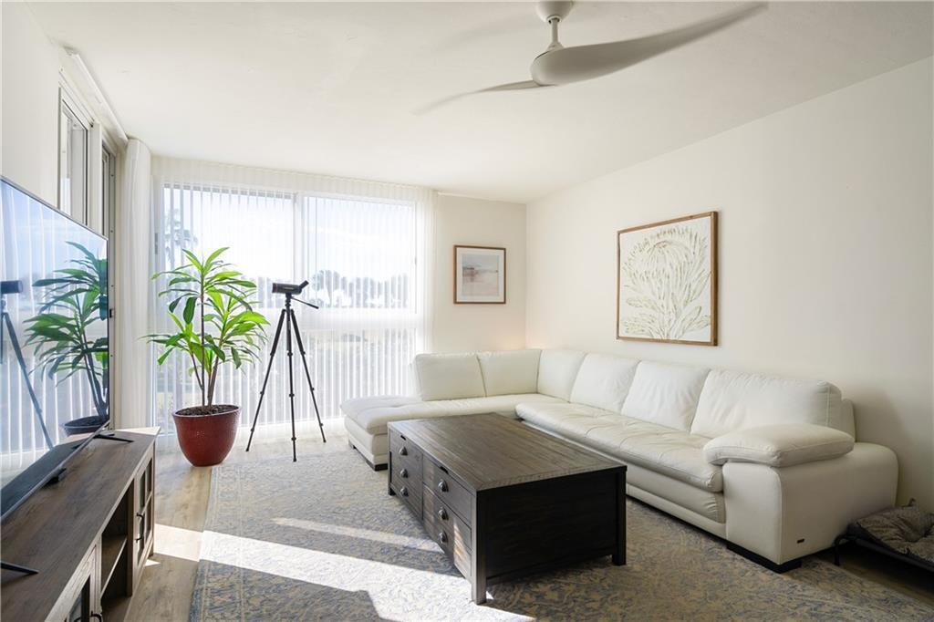 2700 N Highway A1a 207