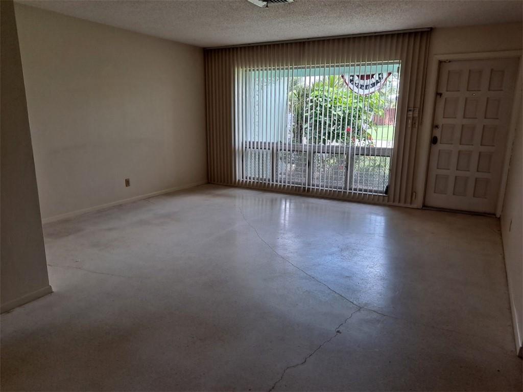 Tamarac Hills 1st Sec 57- - Residential