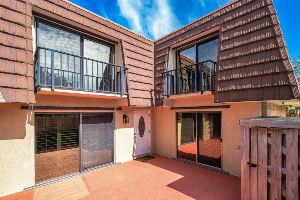 Photo of 1802 18th Lane, Palm Beach Gardens, FL 33418 (MLS # R11071879)