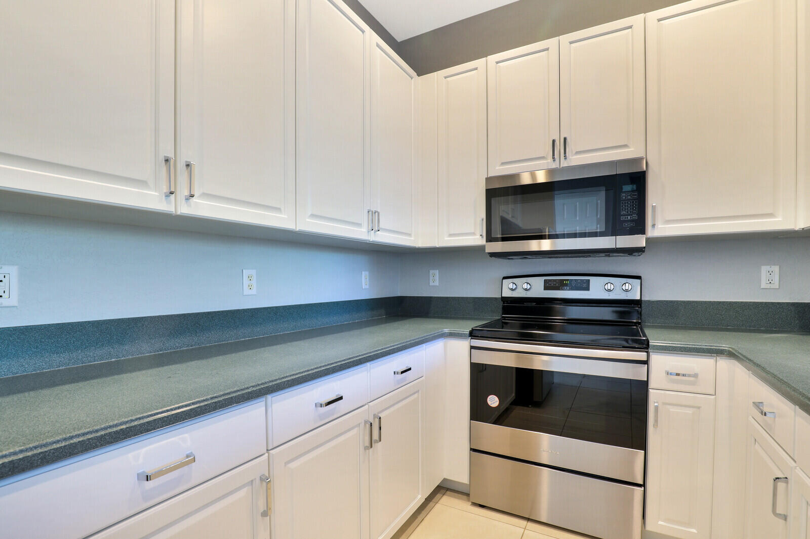 ABACOA TOWN CENTER 3 - Residential Lease