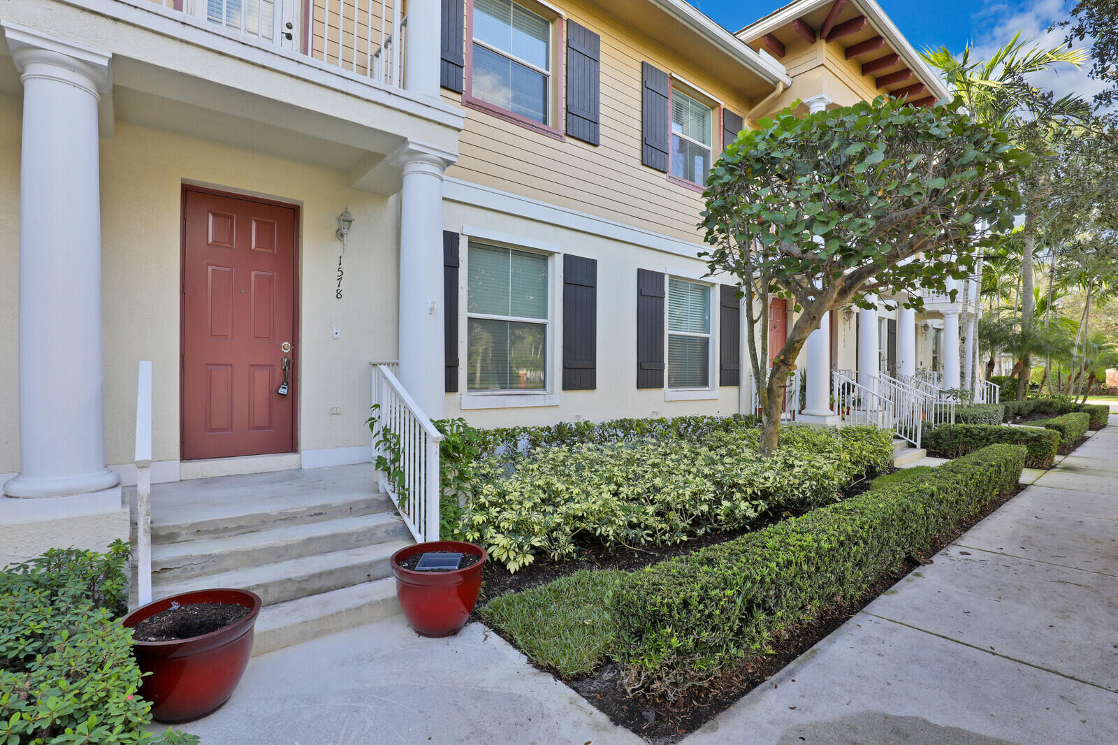 ABACOA TOWN CENTER 3 - Residential Lease