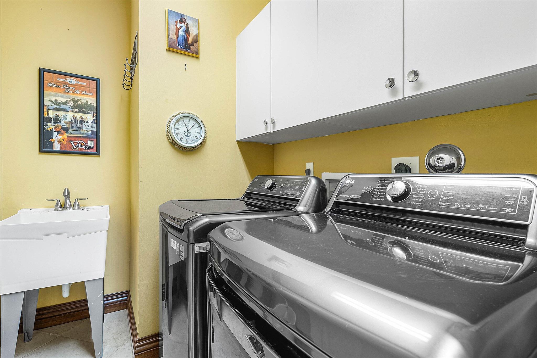 VILLAGES OF WINDSOR / VIL - Residential