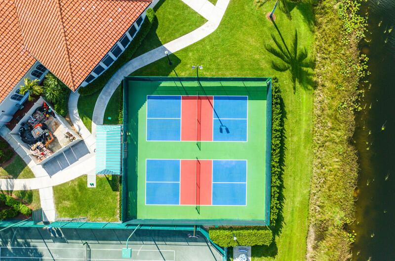 VILLAGES OF WINDSOR / VIL - Residential