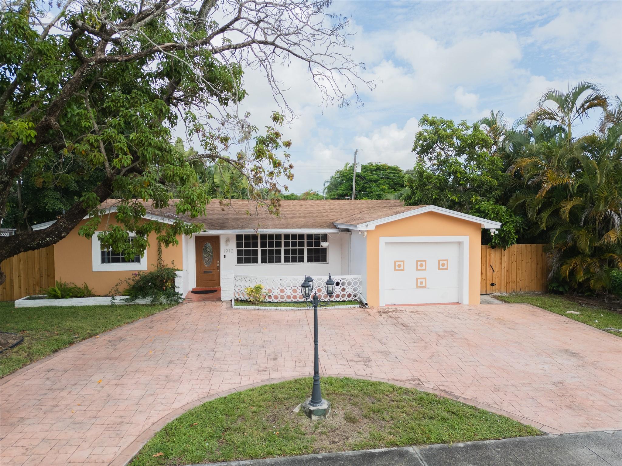 Excellent 3/2 home in highly desirable Hollywood Hills! Move-in Ready. Large kitchen and granite counter tops. Open living area. Gorgeous pool With spa that will melt those long days of work away. Beautiful neighborhood with mature trees sidewalks and great local schools. Close to Highways, Beaches, Airports, Shopping Restaurants and so much more! This home is a must see!