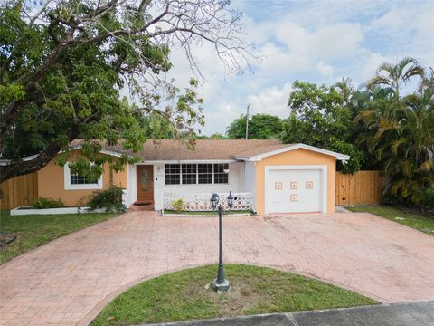 1910 N 35th Ave Hollywood FL 33021