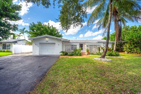 Tiny photo for 421 SW 18TH Street, Pompano Beach, FL 33060 (MLS # B26082946)