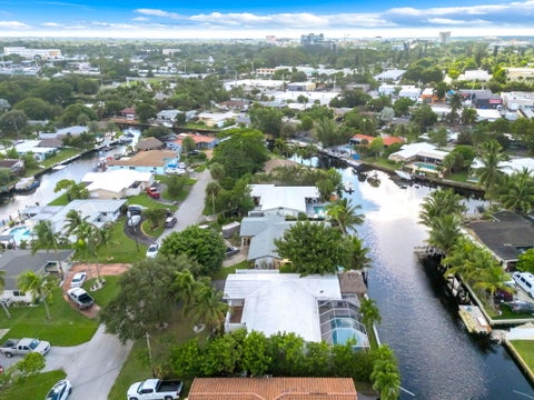 Tiny photo for 421 SW 18TH Street, Pompano Beach, FL 33060 (MLS # B26082946)