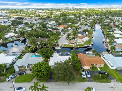 Tiny photo for 421 SW 18TH Street, Pompano Beach, FL 33060 (MLS # B26082946)