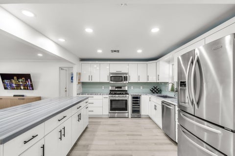 Tiny photo for 421 SW 18TH Street, Pompano Beach, FL 33060 (MLS # B26082946)