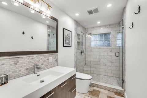 Tiny photo for 421 SW 18TH Street, Pompano Beach, FL 33060 (MLS # B26082946)