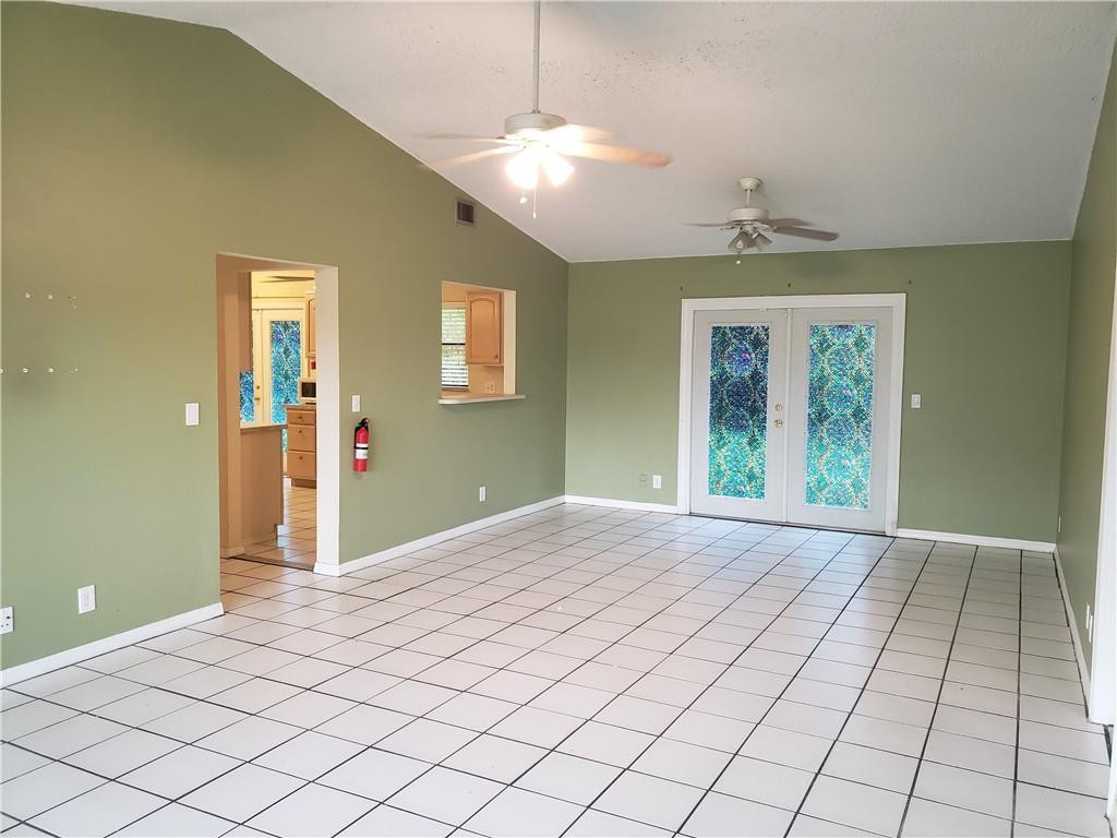 THE ACREAGE - Residential