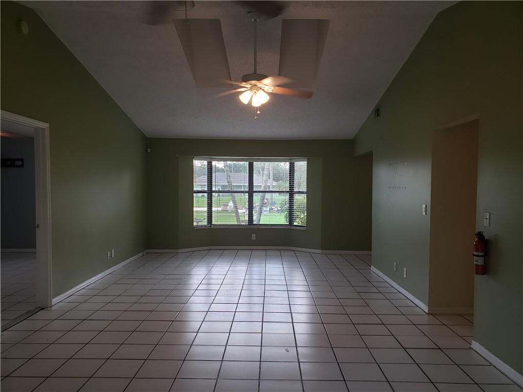 THE ACREAGE - Residential