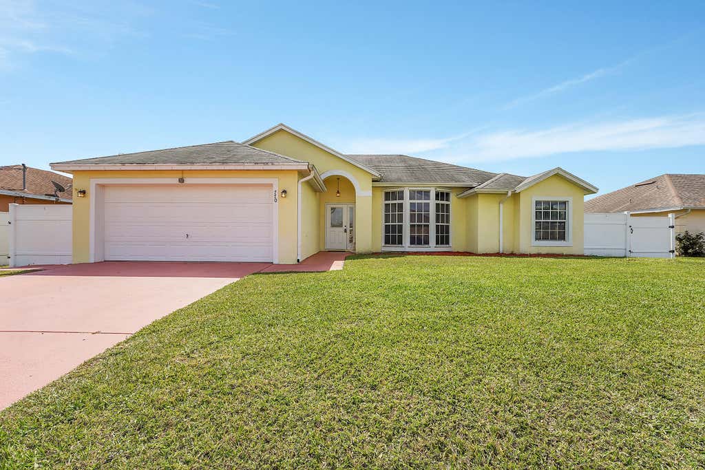 Photo of 770 SW Jordin Avenue, Port Saint Lucie, FL 34953 (MLS # R10967177)