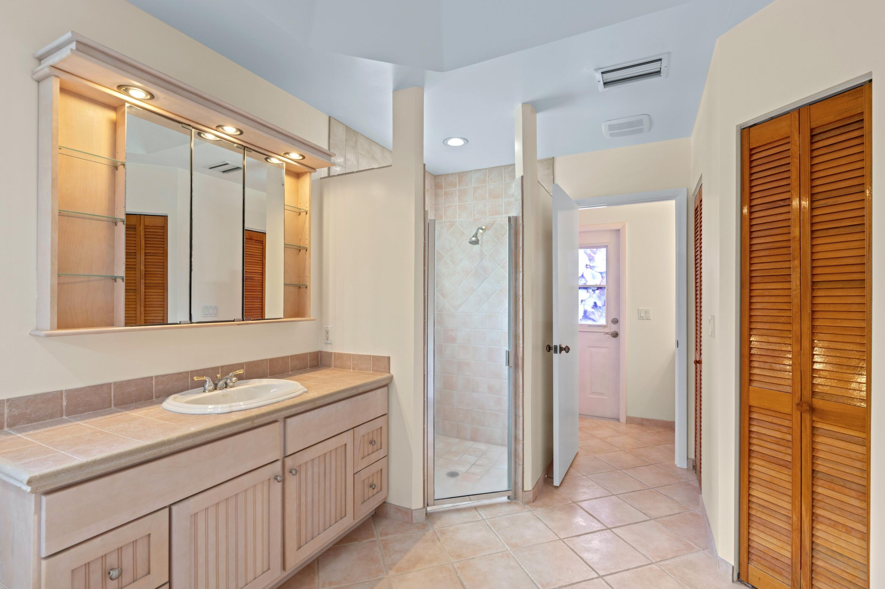 CLUSTERS CORAL SPRINGS - Residential