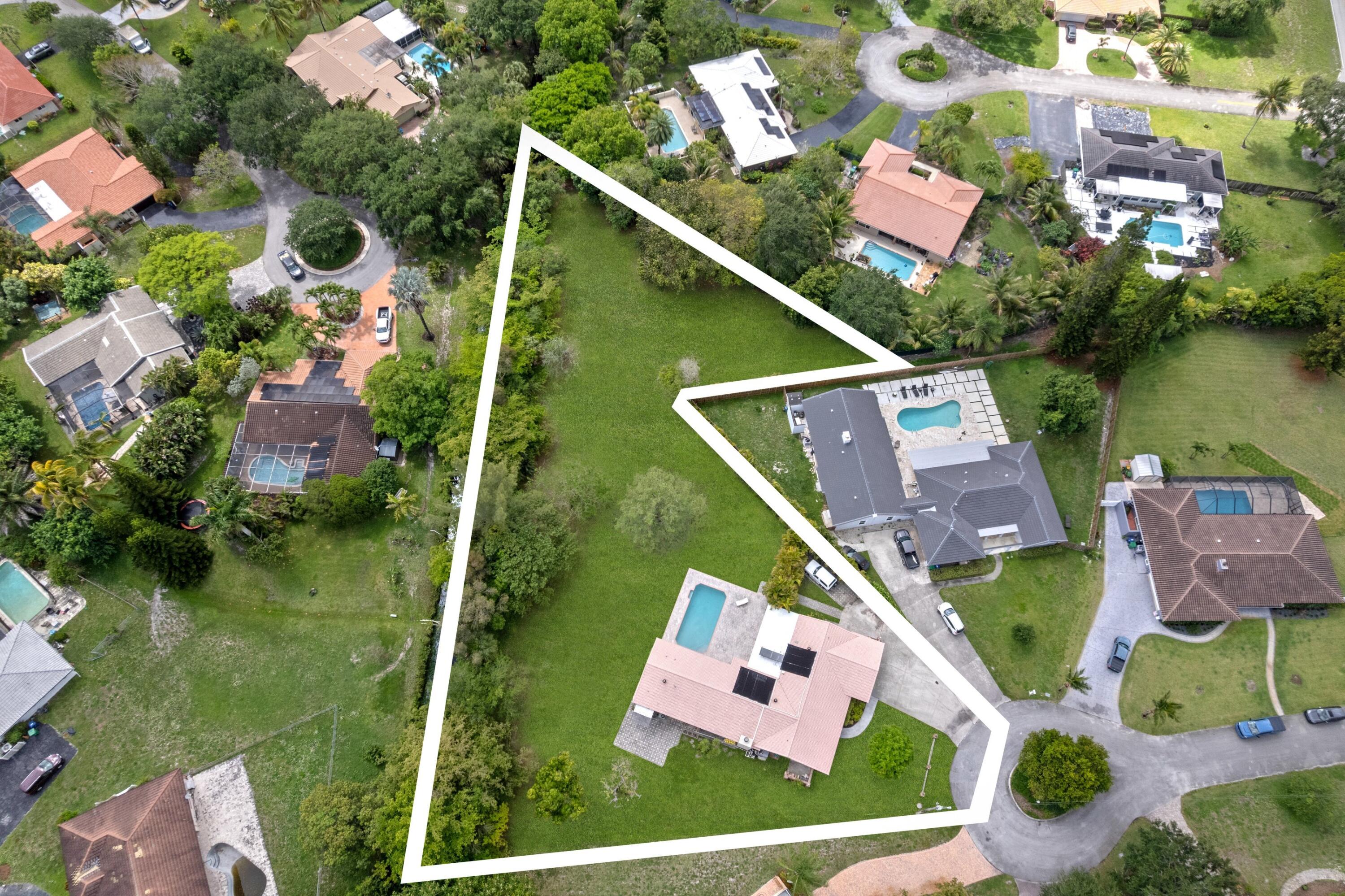 CLUSTERS CORAL SPRINGS - Residential
