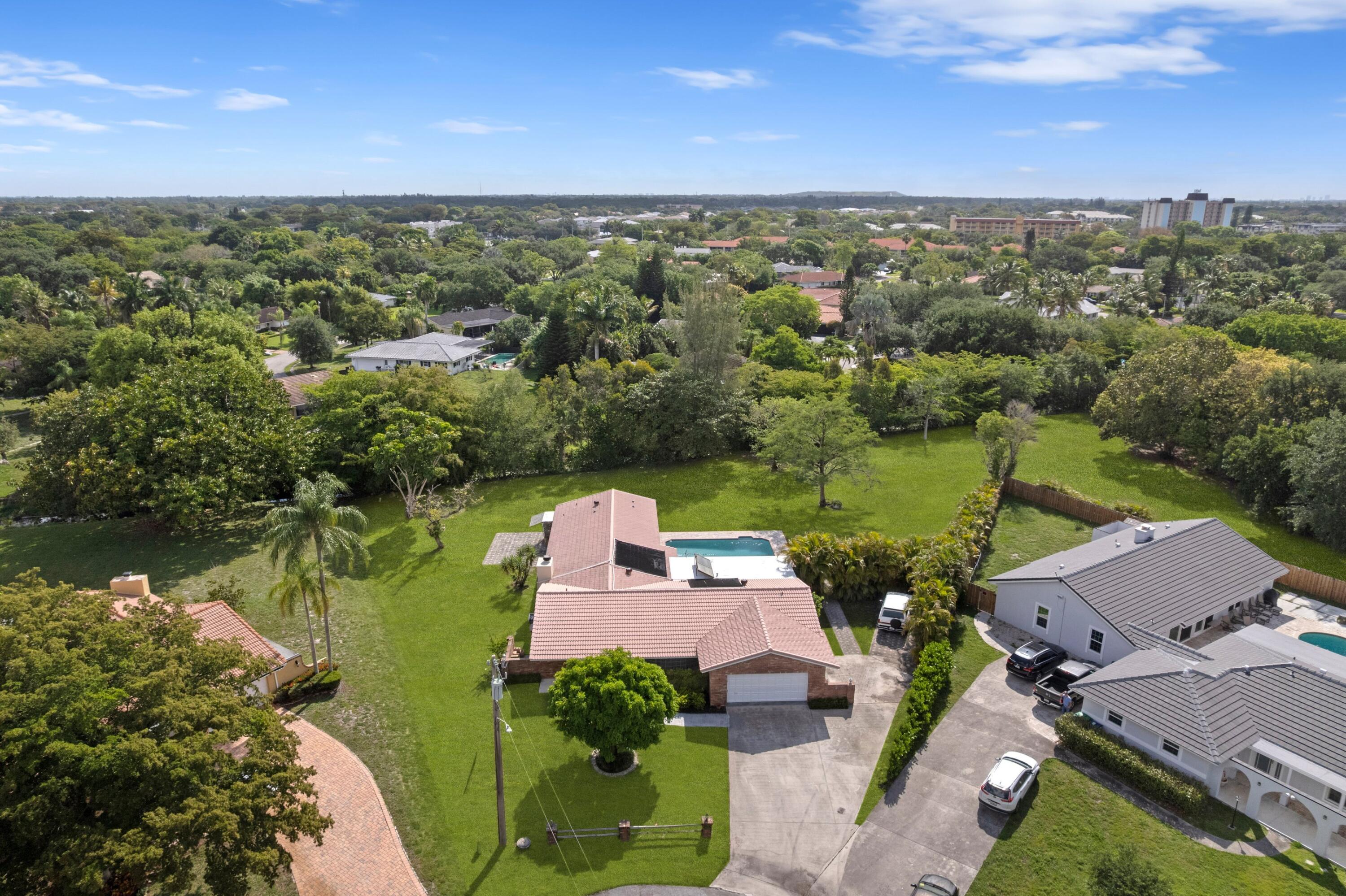 CLUSTERS CORAL SPRINGS - Residential
