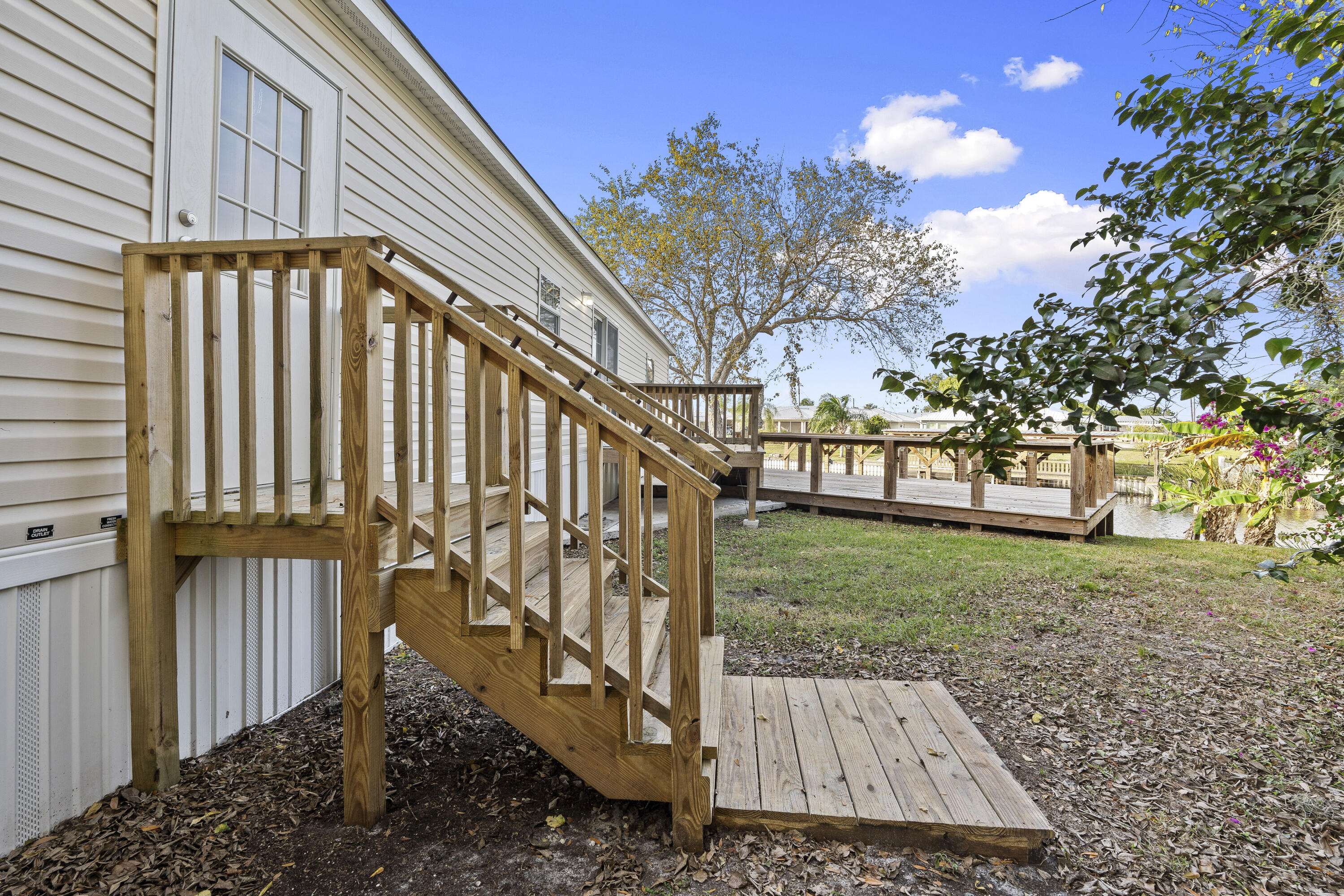 TAYLOR CREEK ISLES - Residential