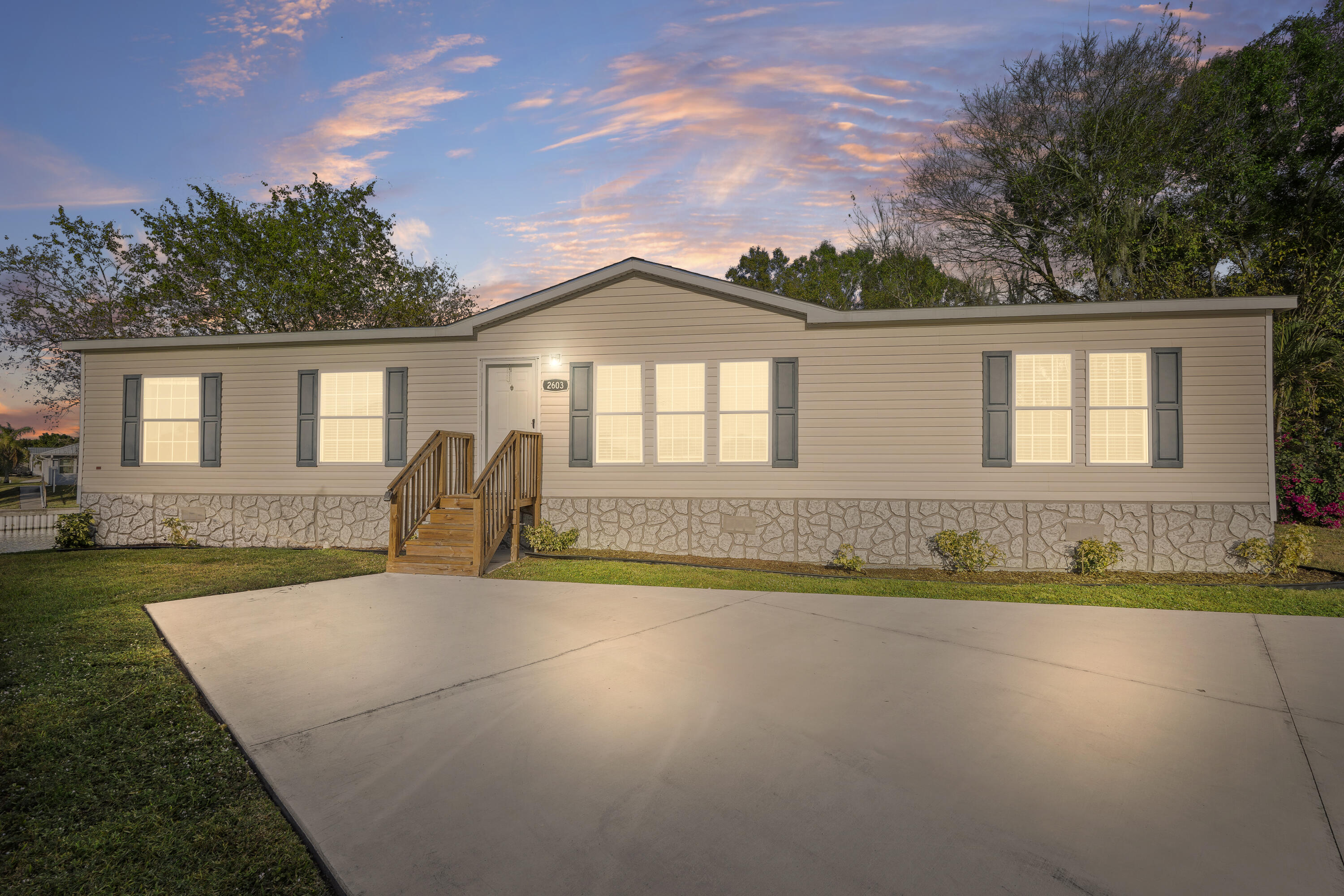 TAYLOR CREEK ISLES - Residential