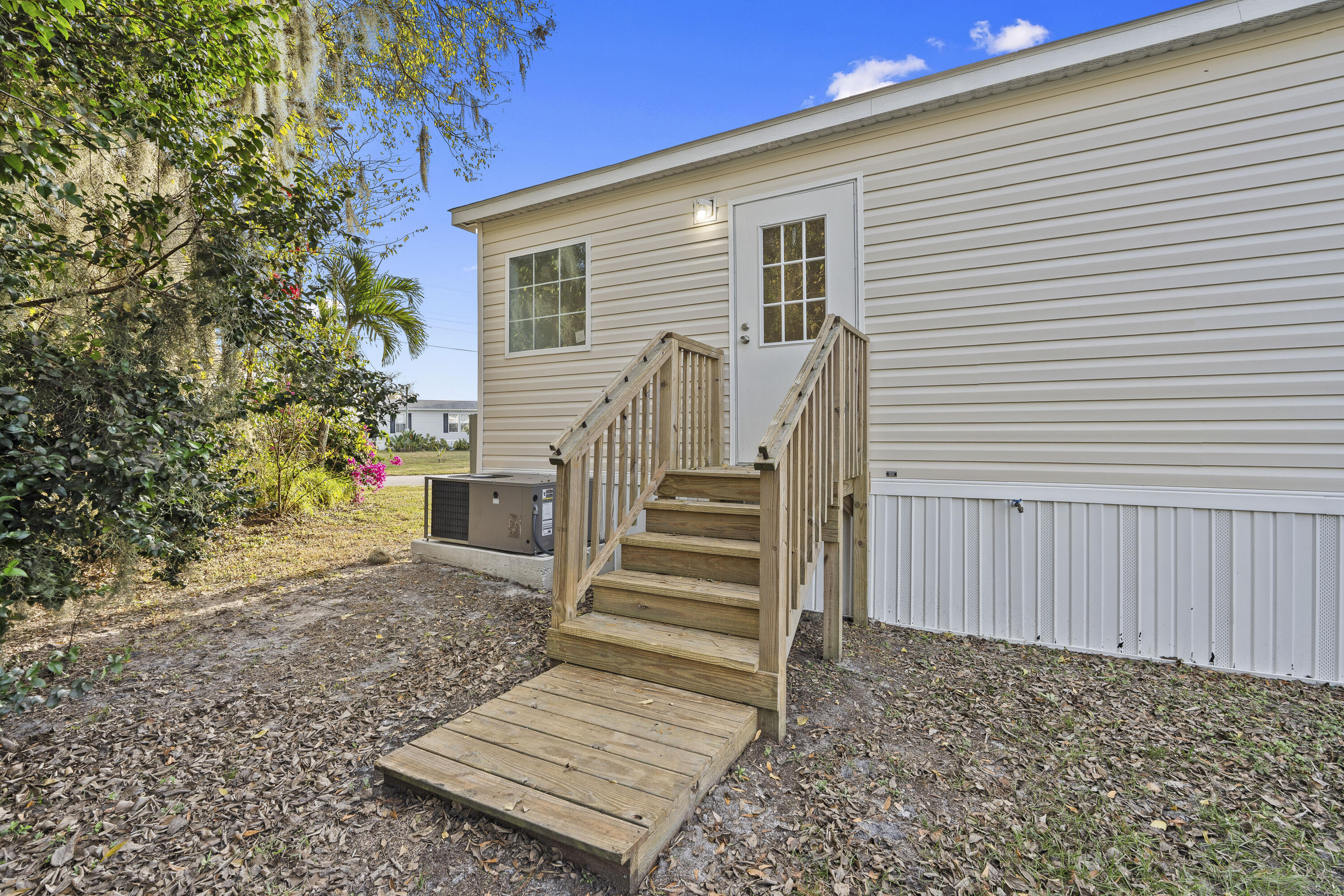 TAYLOR CREEK ISLES - Residential