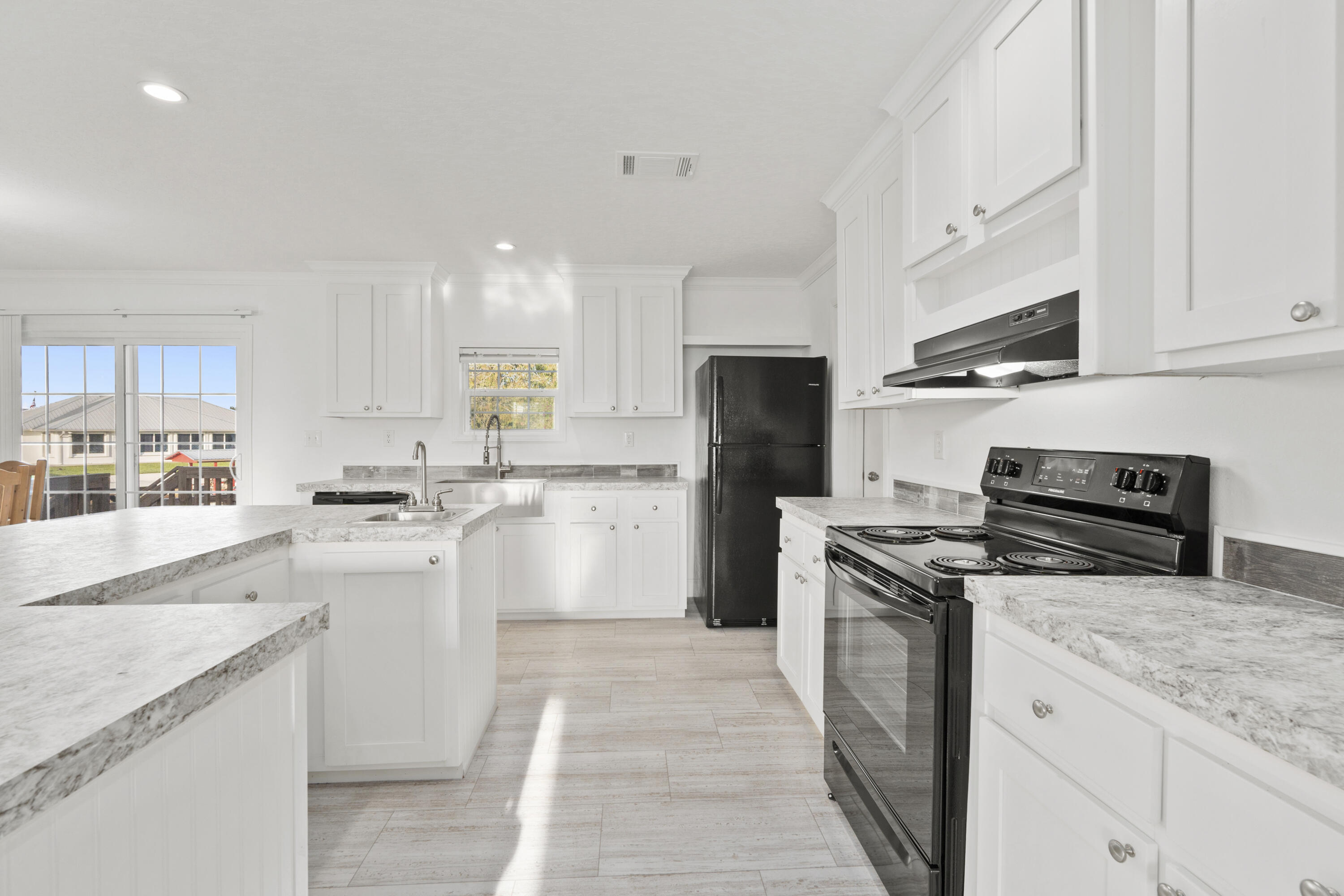 TAYLOR CREEK ISLES - Residential