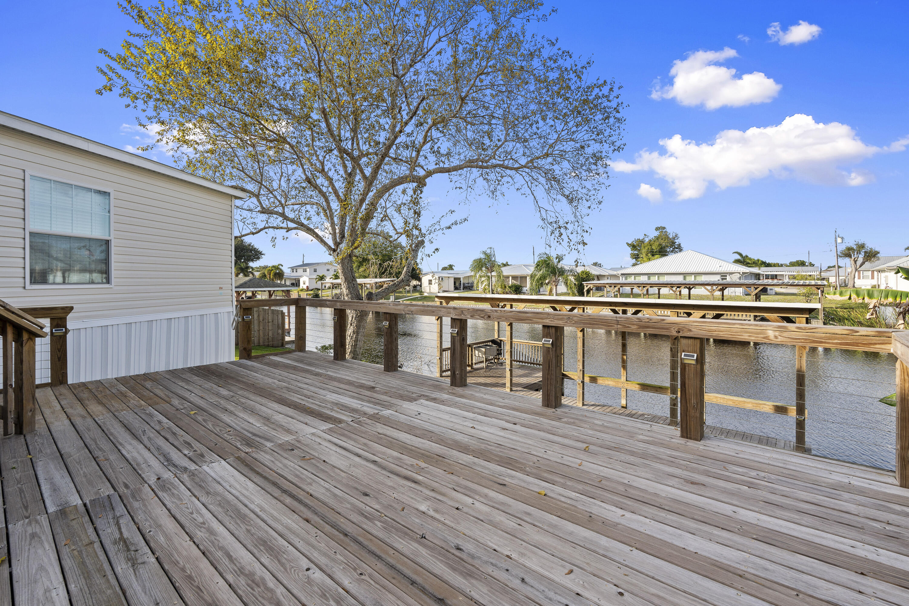 TAYLOR CREEK ISLES - Residential