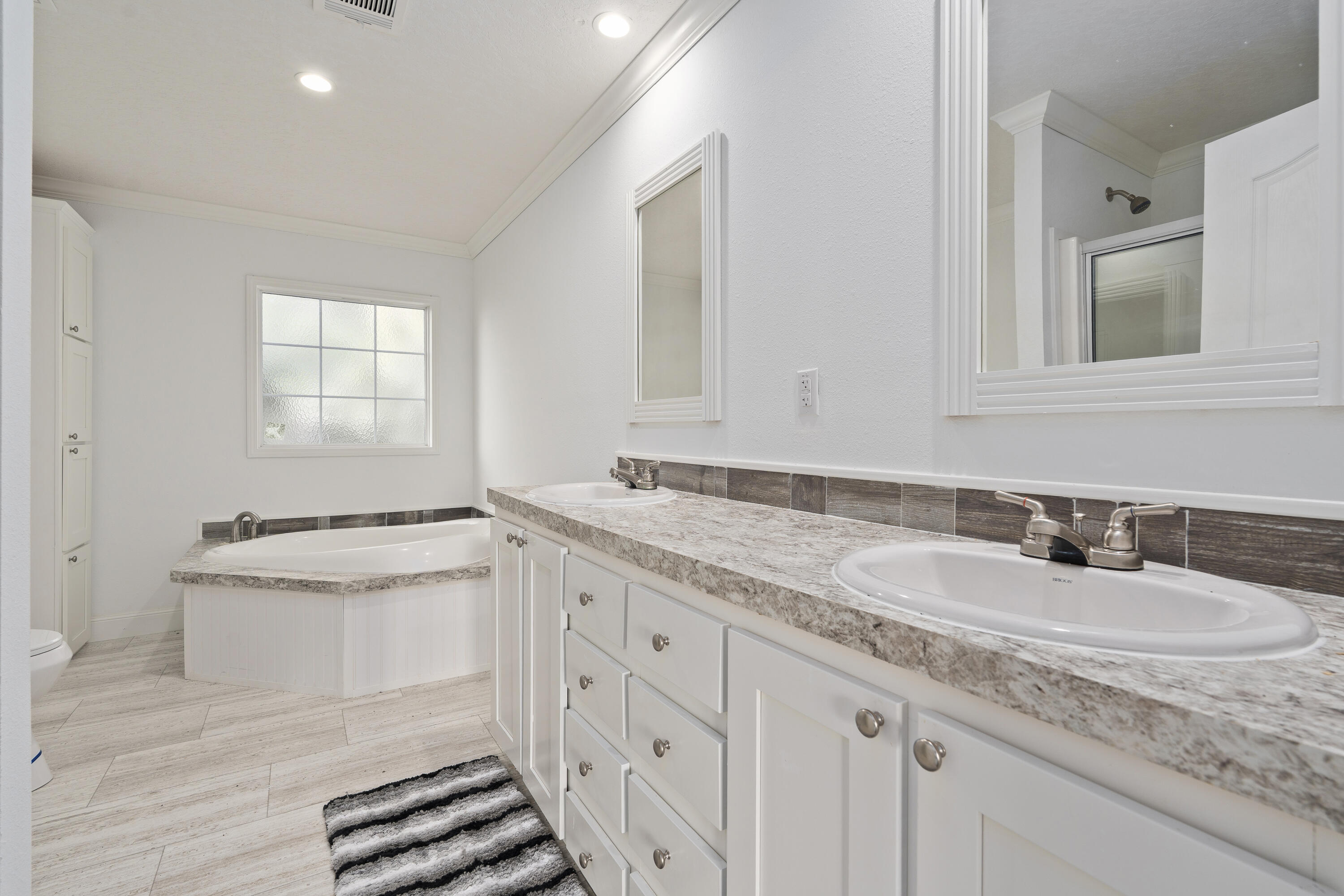 TAYLOR CREEK ISLES - Residential