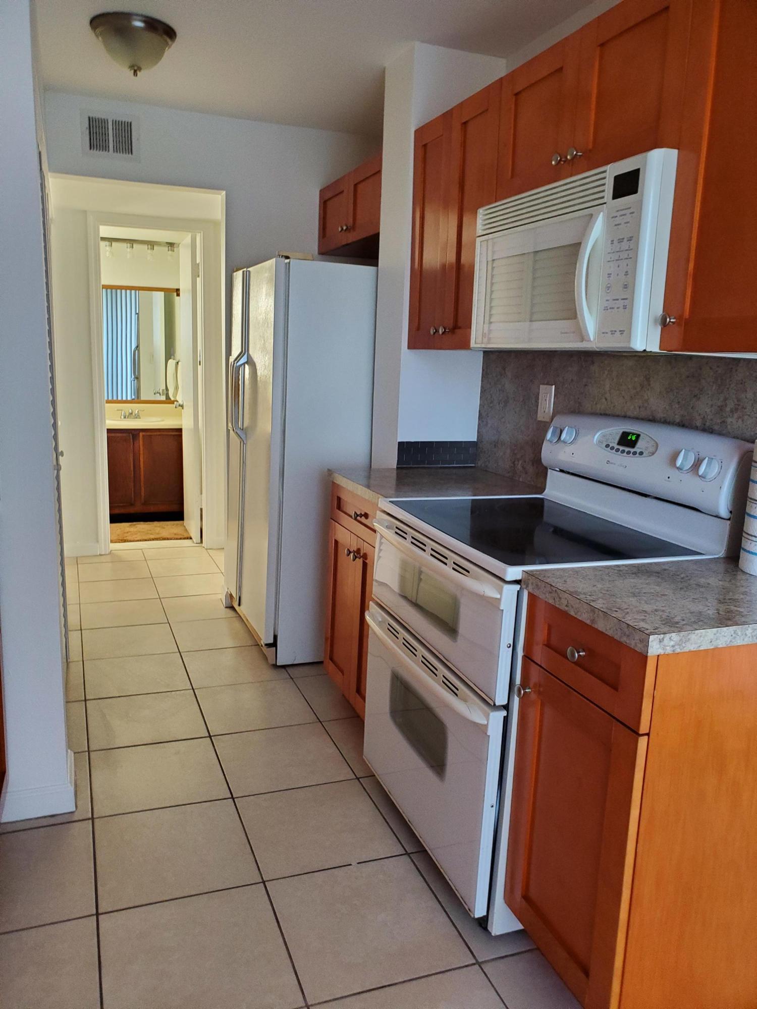 BLUE LAKE CONDO - Residential