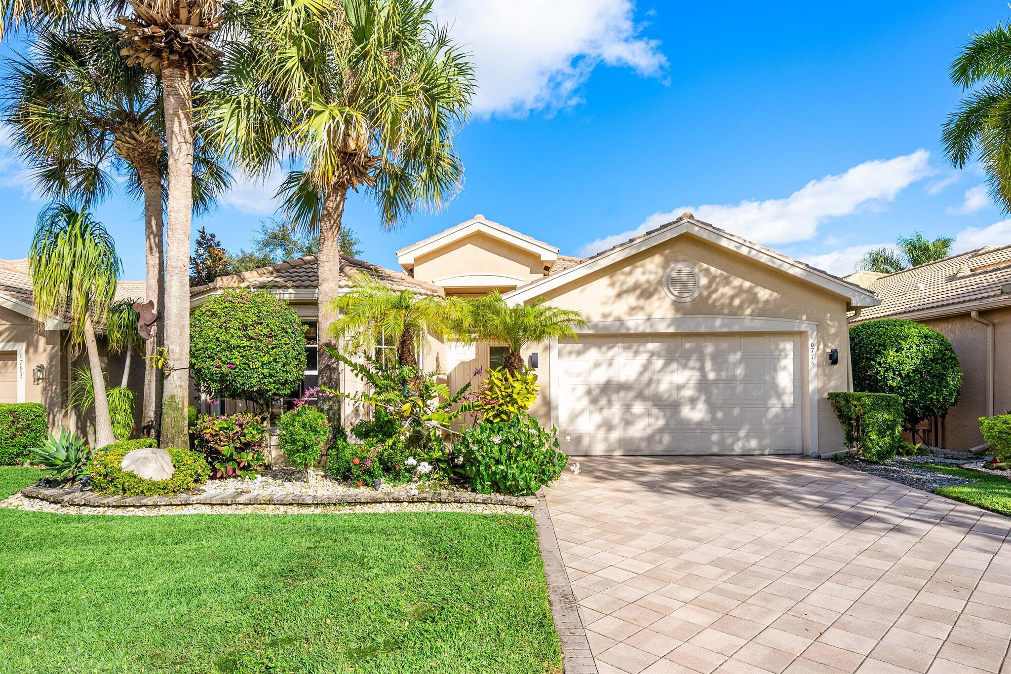 VALENCIA POINTE 3 - Residential