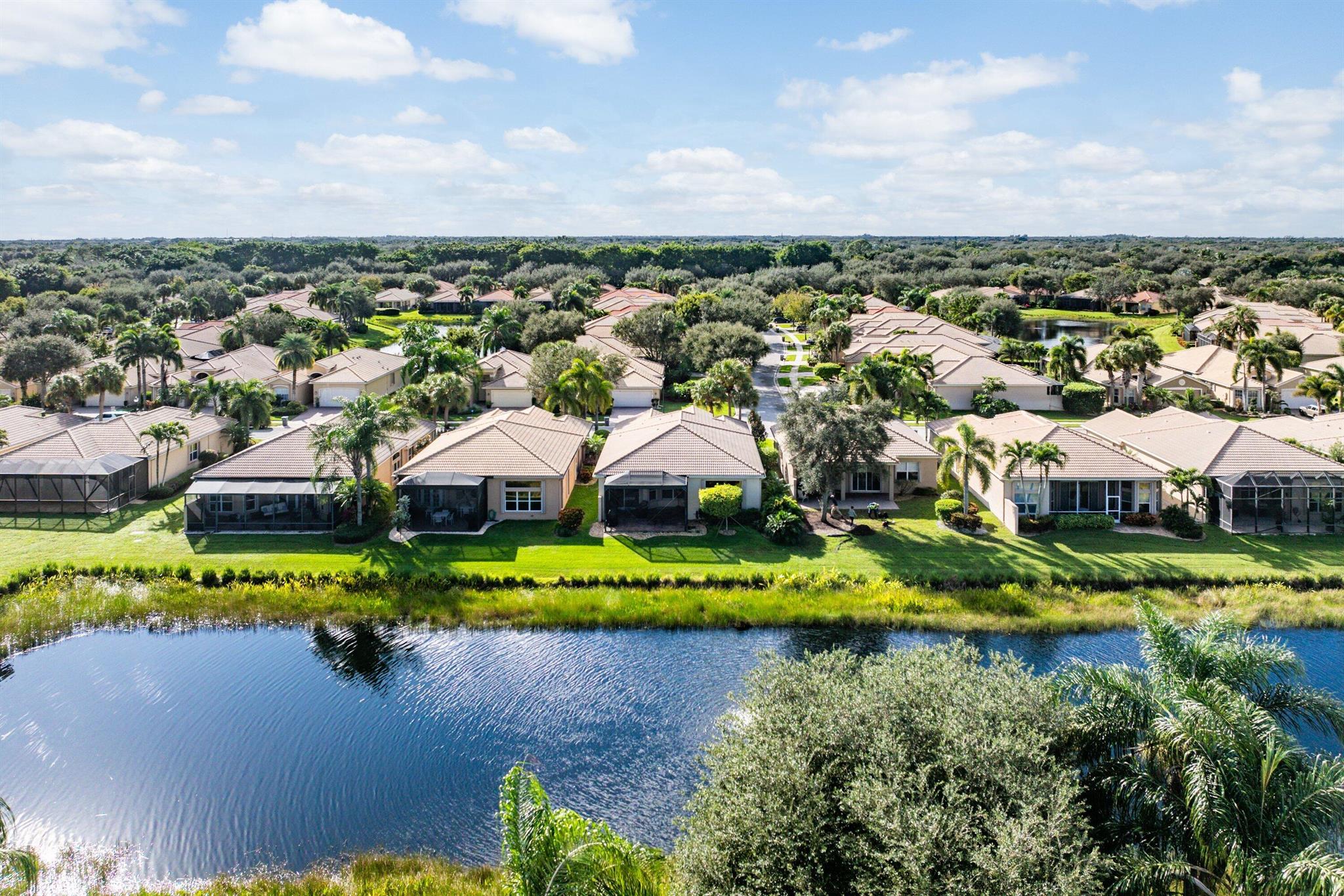 VALENCIA POINTE 3 - Residential