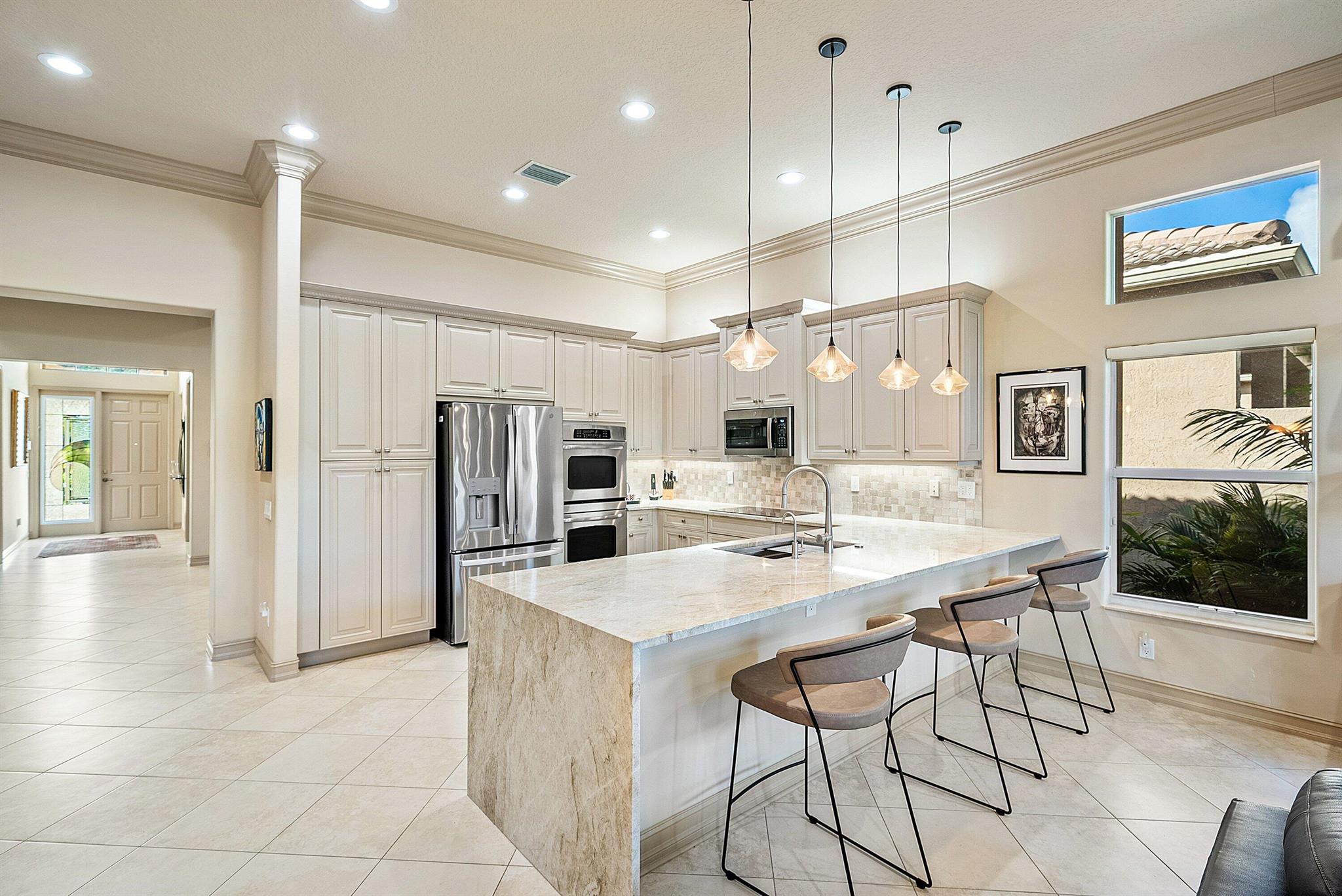 VALENCIA POINTE 3 - Residential