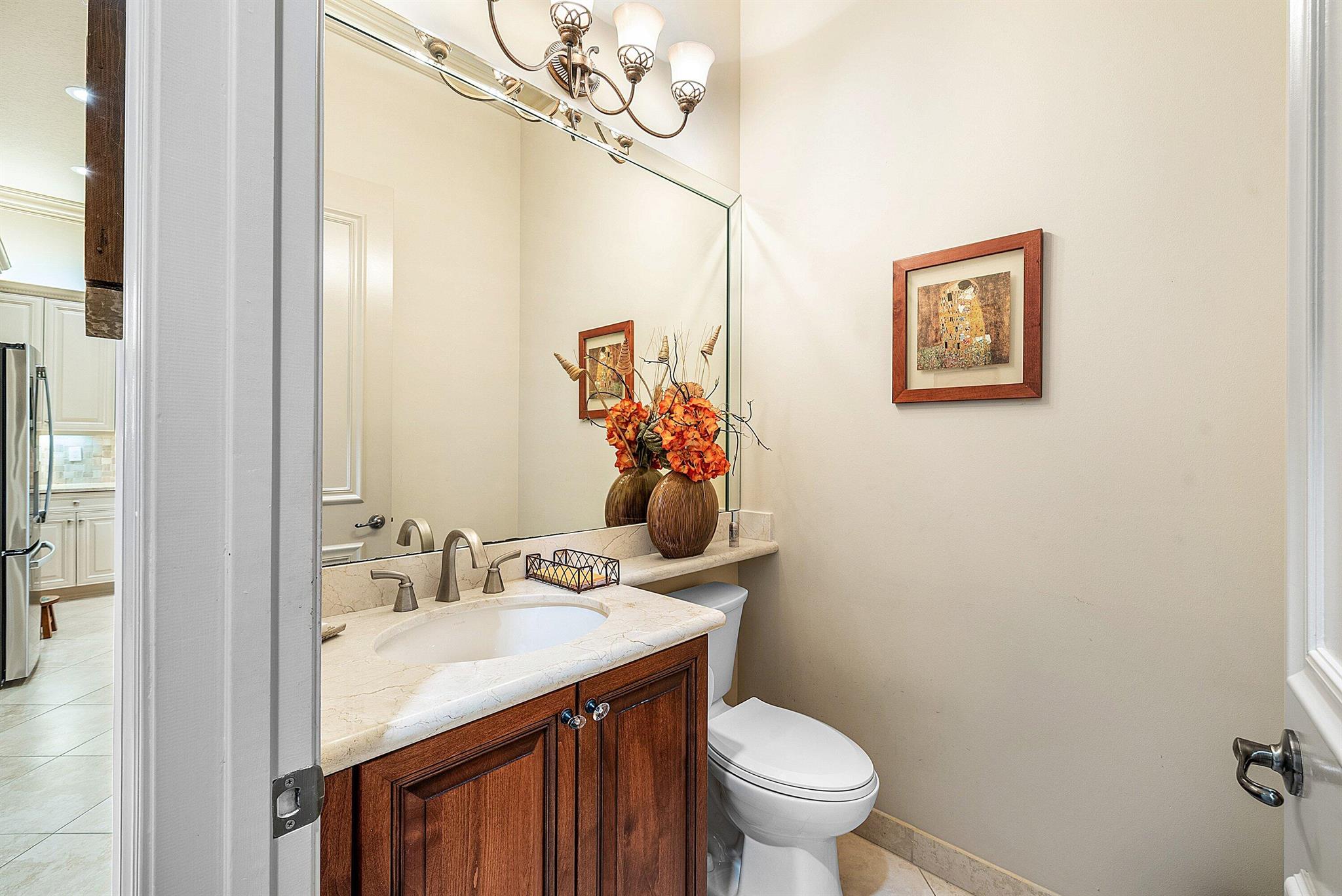 VALENCIA POINTE 3 - Residential